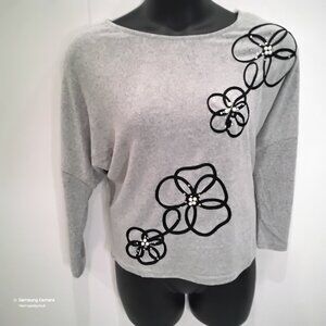 Kathy Ireland Grey Sparkle Pearl Rhinestone Trim Batwing Sleeve Stretch Top NWT